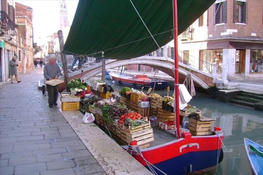 San Barnaba Artist'S District House Villa Venesia Bagian luar foto